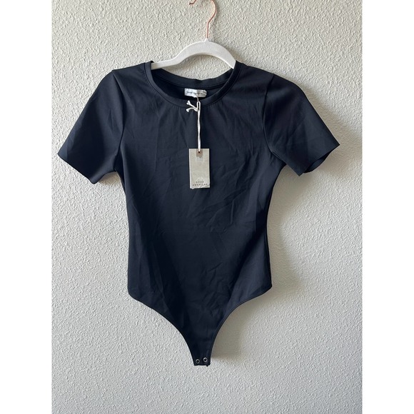 GOOD AMERICAN Scuba Short Sleeve Bodysuit - Picture 6 of 16
